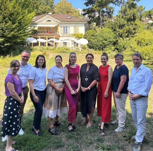 Könizer Gemeinderat besucht Biel: Austausch zu Wohnbau, Quartierentwicklung und Zwischennutzung Gurzelen Könizer Gemeinderat besucht Biel: Austausch zu Wohnbau, Quartierentwicklung und Zwischennutzung Gurzelen