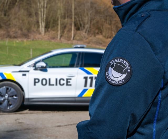 Velofahrer bei Unfall auf Kantonsstrasse tödlich verunglückt Velofahrer bei Unfall auf Kantonsstrasse tödlich verunglückt