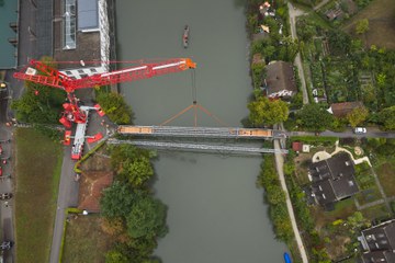 Sanierter Seftausteg über der Aare in Felsenau wird heute wieder eingebaut